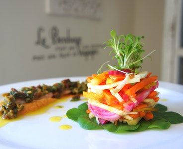 Yerkökü salatı